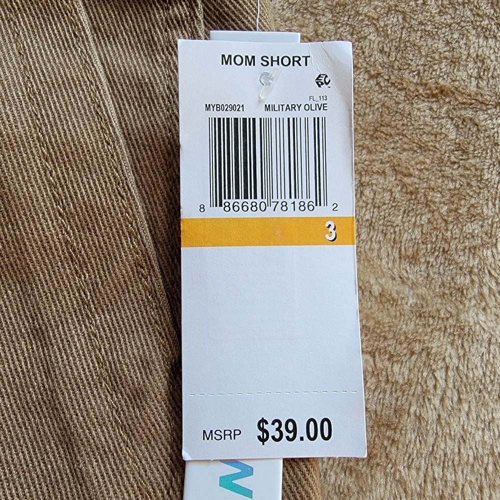 Tinseltown High Rise Utility Mom Shorts - Size 3 - Picture 5 of 8